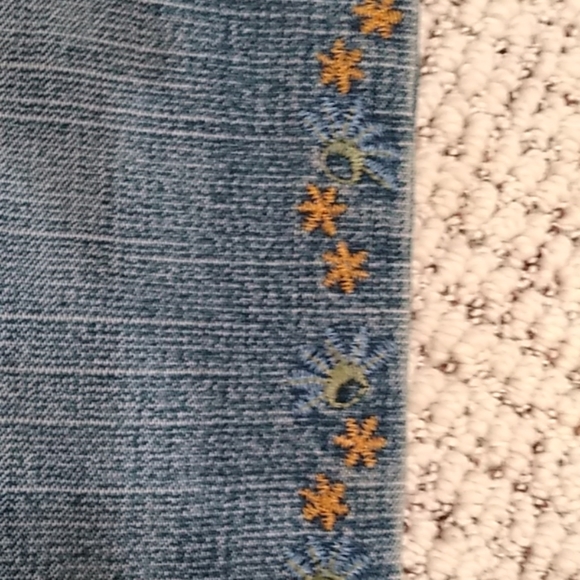 Jean Capris size 3/4 - Picture 3 of 4